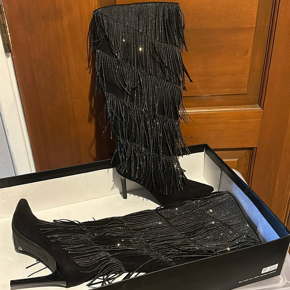 Shyn black faux suede sparkly silver fringe heel boot.Never worn.